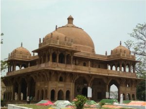 Maner Sharif, Maner, Tomb of Makhdoom Yahya Maneri and Makhdoom Shah Daulat, Bari Dargah, Choti Dargah