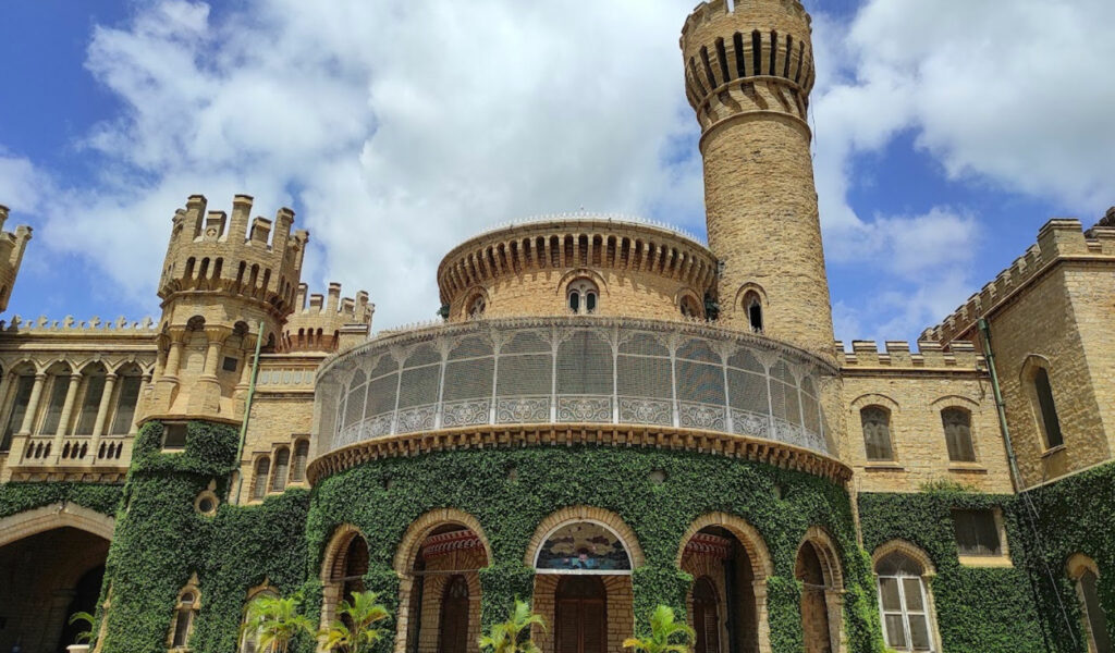 Bangalore-Palace, bangalore trip for 1 day, Bangalore Tour Packages
