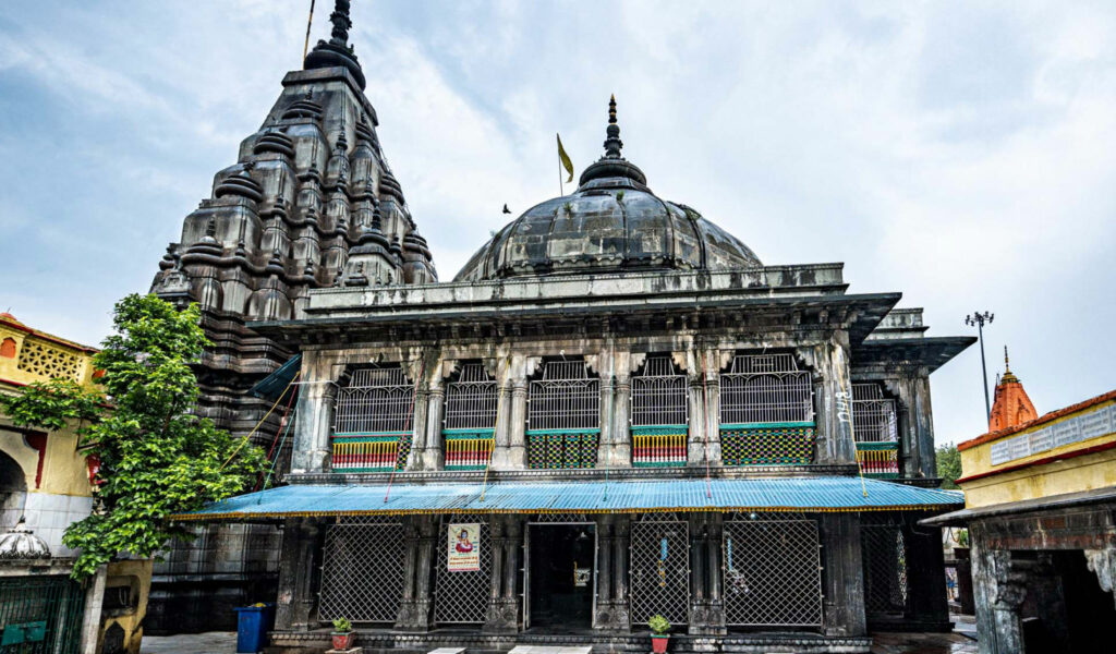 Vishnupad-Temple, Bodh Gaya Visiting Places